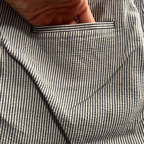 Talbots Perfect Skimmer Seersucker Crop Pants - Picture 6 of 8